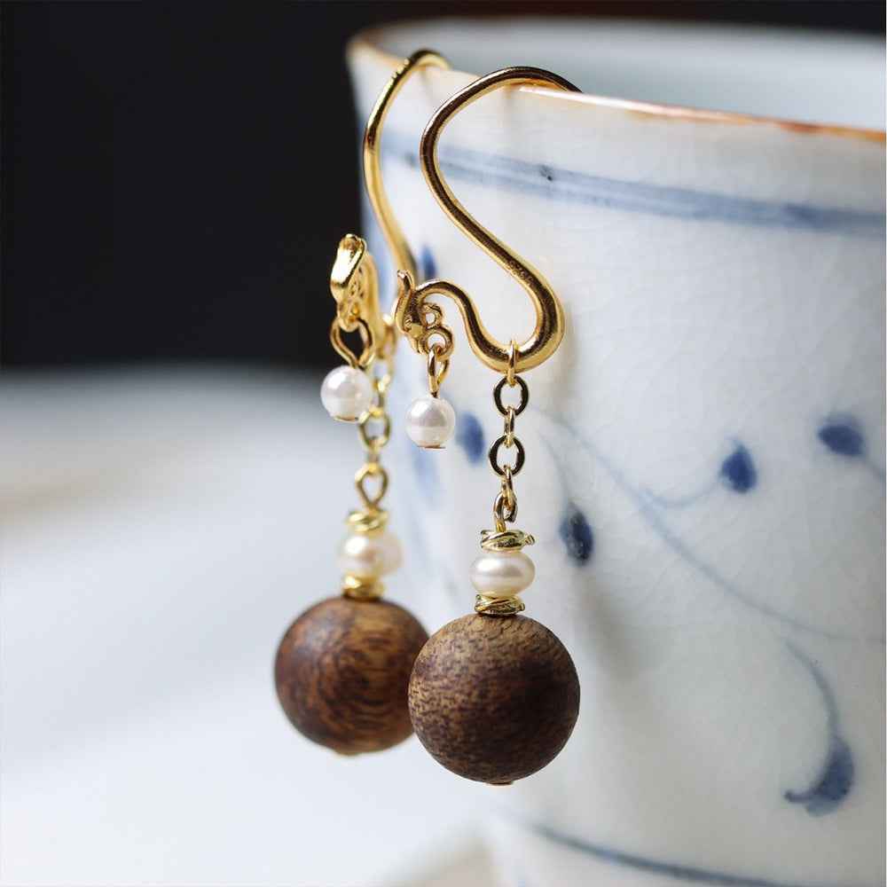 Agarwood Vintage Handmade Long Earrings Pearl Simple Health Earrings - Lunaria