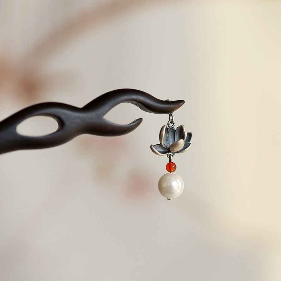 Classical Ebony Lotus Tassel Pendant Blessing Hairpin Exquisite - Lunaria