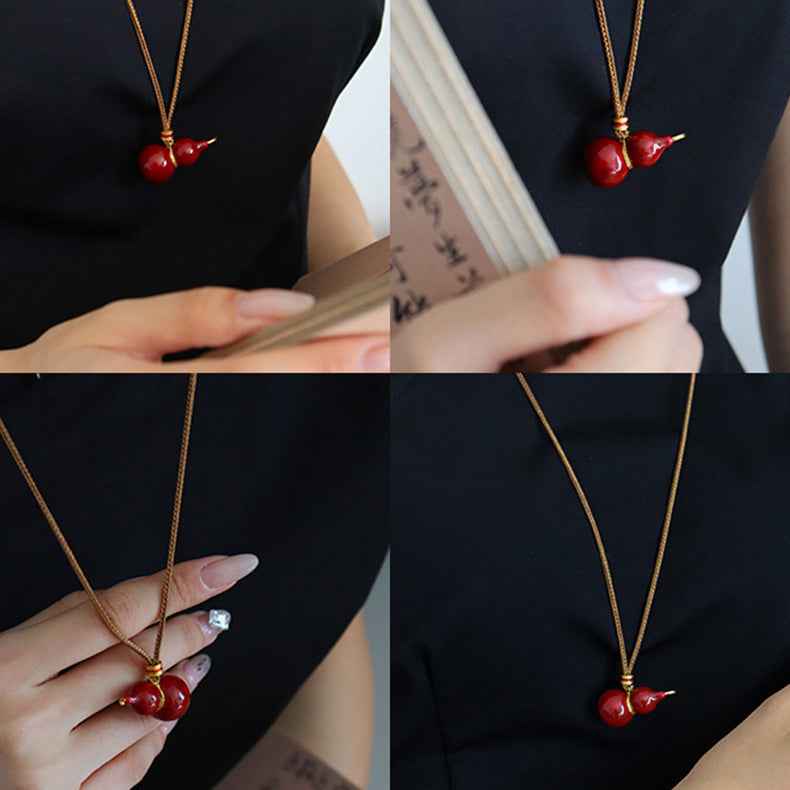 Enamel Gourd Elegant Vintage Pendant Necklace - Lunaria