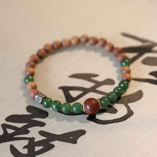 Lotus Haze Sandalwood Bracelet - Lunaria