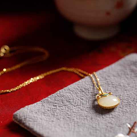 Hetian Jade Necklace Clavicle Chain Chinese Style Money Bag Jade Pendant - Lunaria
