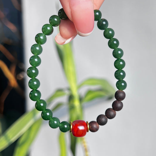 Forest Ruby Elegance Agarwood Bracelet - Lunaria