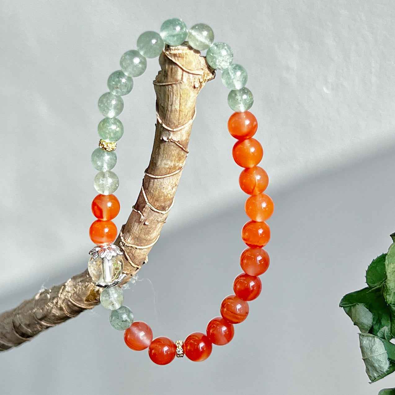 Natural Agate Green Strawberry Crystal Niche Bracelet - Lunaria