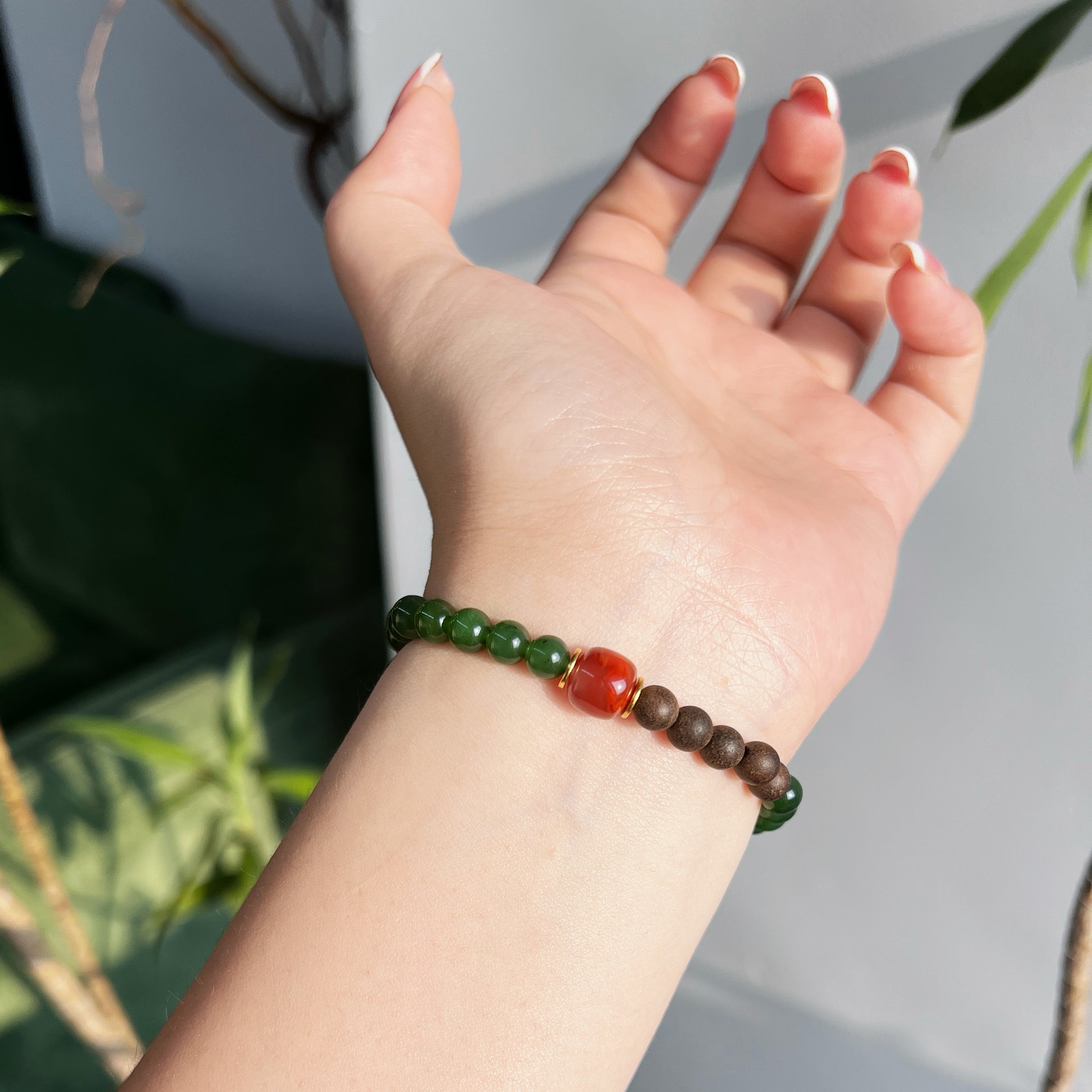 Forest Ruby Elegance Agarwood Bracelet - Lunaria