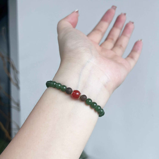Verdant Vitality Agarwood Bracelet - Lunaria