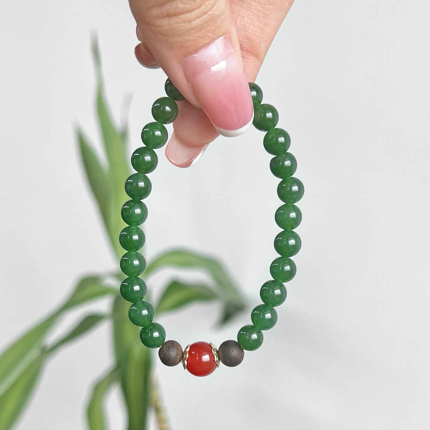 Verdant Vitality Agarwood Bracelet - Lunaria